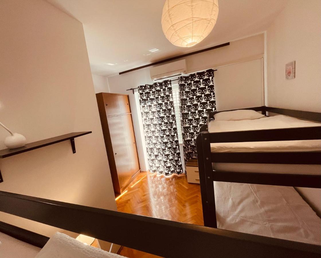 Central Single House With Parking-Top Location! Novalja Exteriör bild